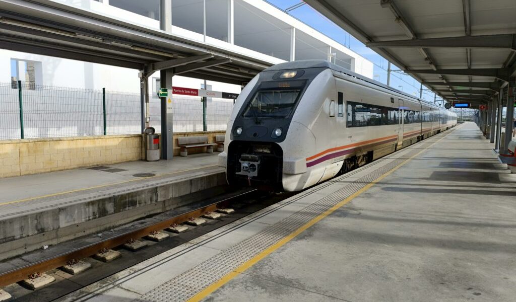 Tineri români, pregătiți-vă de o nouă aventură prin Europa: 40.000 de bilete gratuite de tren sunt puse la bătaie de Comisia Europeană prin programul DiscoverEU