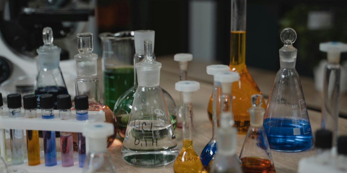 Parlamentul European simplifică o lege critică, fără a afecta siguranța