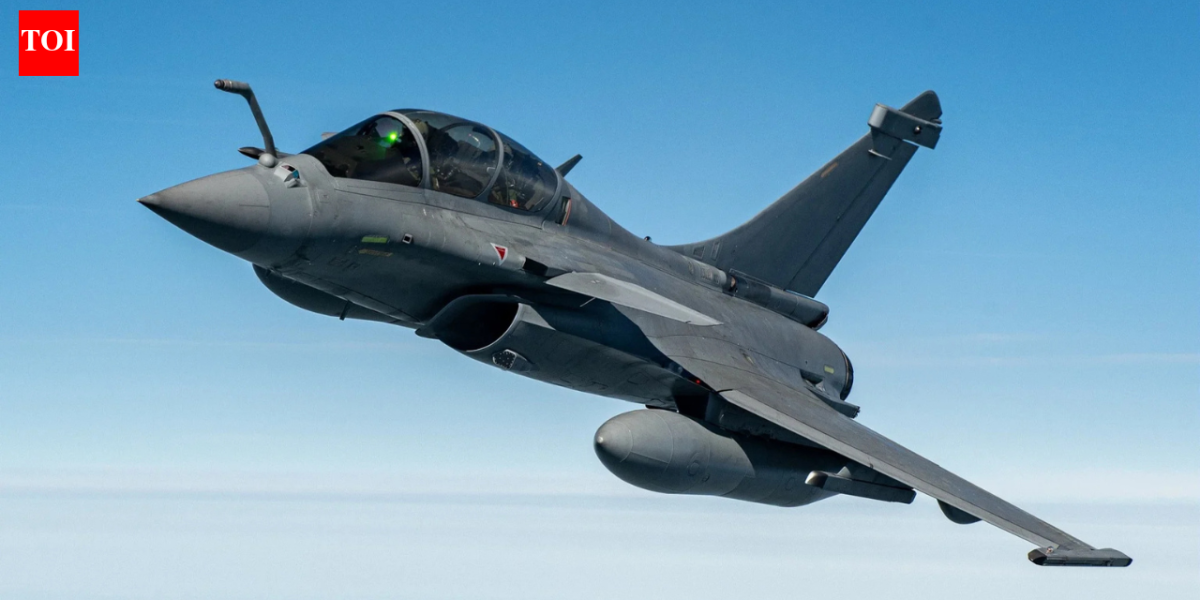 UAE renunță la finanțarea pentru modernizarea avionului de vânătoare Rafale F5, lăsând Franța singură să suporte costurile ABU DHABI a renunțat la finanțarea dezvoltării avionului de vânătoare Rafale F5 modernizat după ce negocierile cu Franța privind finanțarea în comun au eșuat