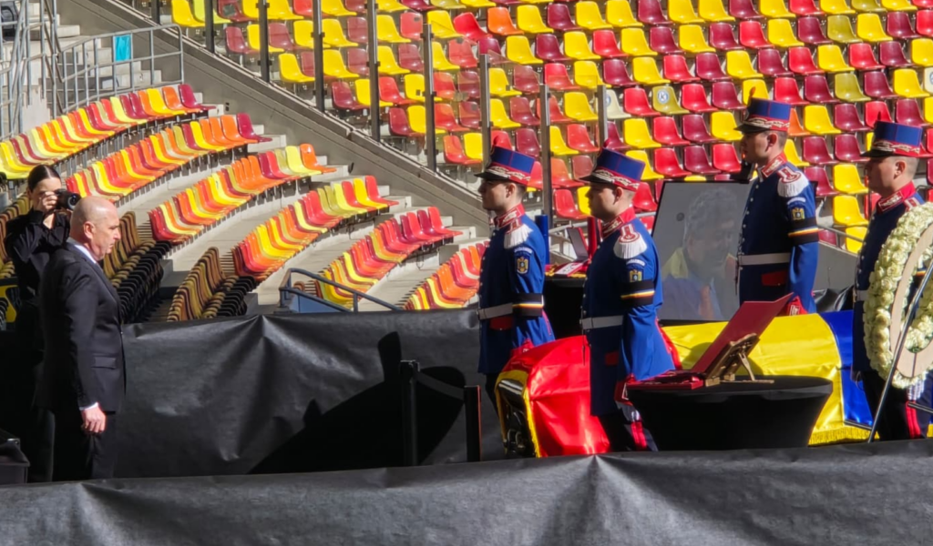 Cătălin Predoiu a adus un omagiu lui Mircea Lucescu la Arena Națională, alăturându-se astfel celor care își iau rămas bun de la marele antrenor