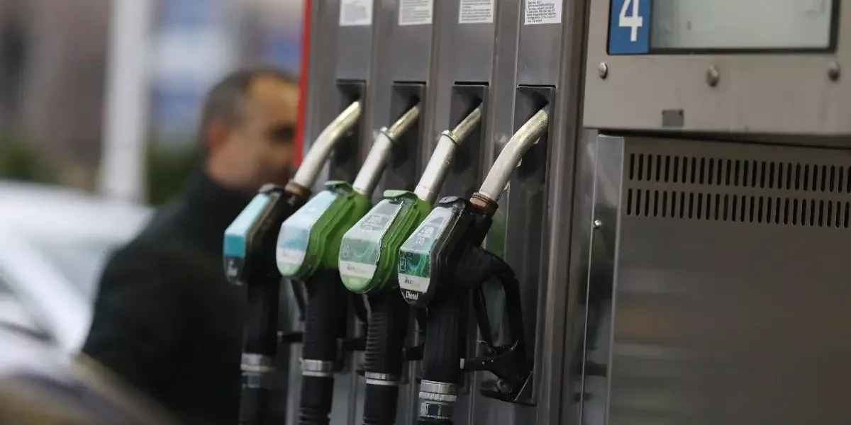 Prețuri explozive la carburanți, 20 aprilie 2026: Cât scoți din buzunar pentru un plin? Efectele crizei de kerosen