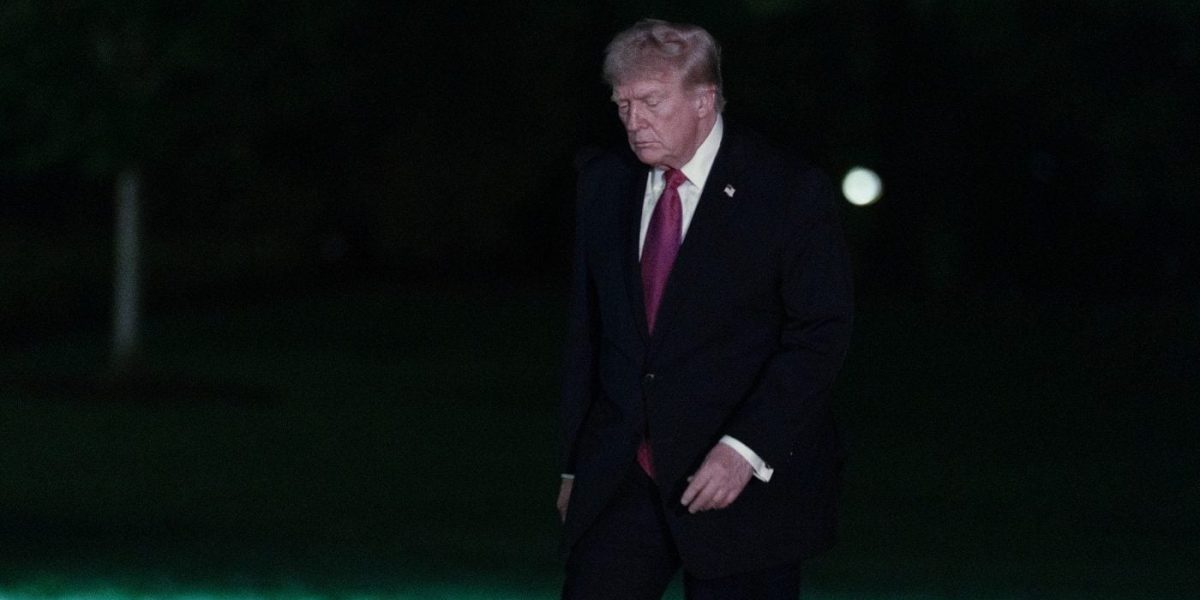 Peste 50 de postări pe zi și… Confuzia lui Donald Trump