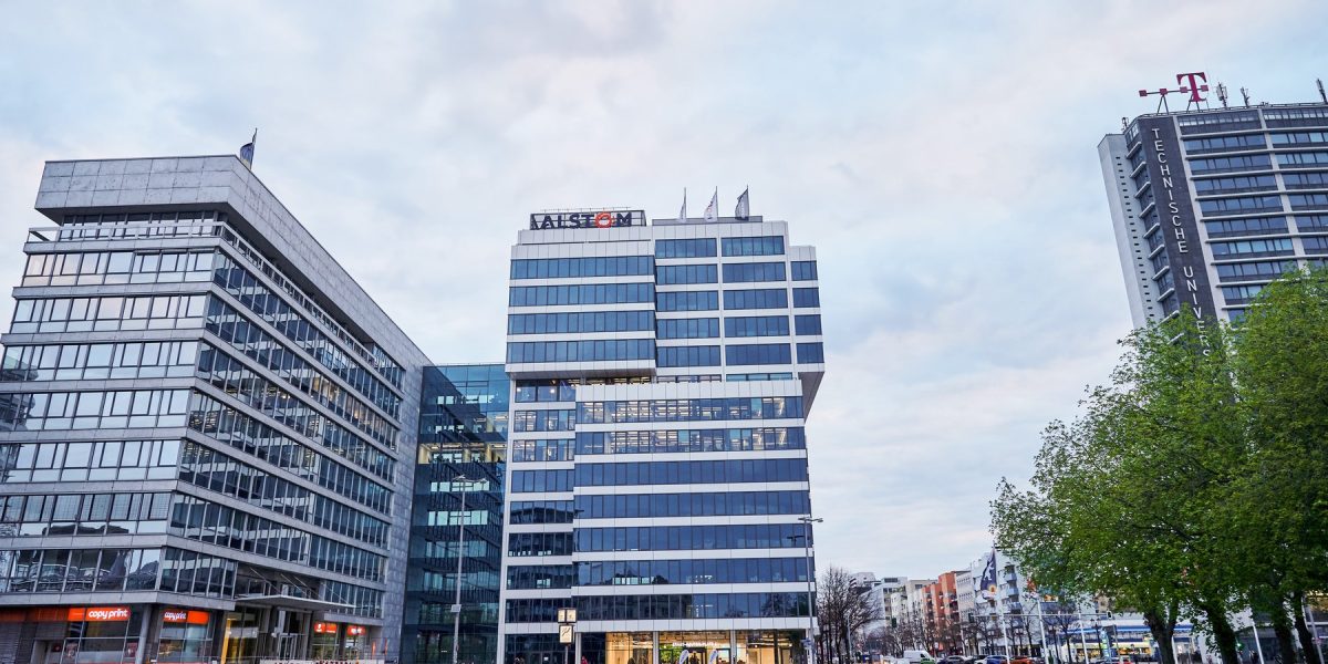 Acțiuni prăbușite: O companie importantă din România, în picaj liber la bursă