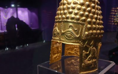 Coiful de AUR de la Cotofenești, recuperat! Tezaurul dacic, găsit după jaful de la Assen Vești bune pentru patrimoniul cultural românesc! Coiful de AUR de la Cotofenești și cele trei brățări dacice au fost recuperate, conform informațiilor publicate de publicația olandeză RTV Drenthe