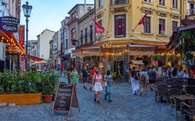 Bucureștiul, o destinație turistică în plină ascensiune, atrage tot mai mulți vizitatori europeni, combinând prețurile accesibile cu oferta bogată de atracții istorice și culturale