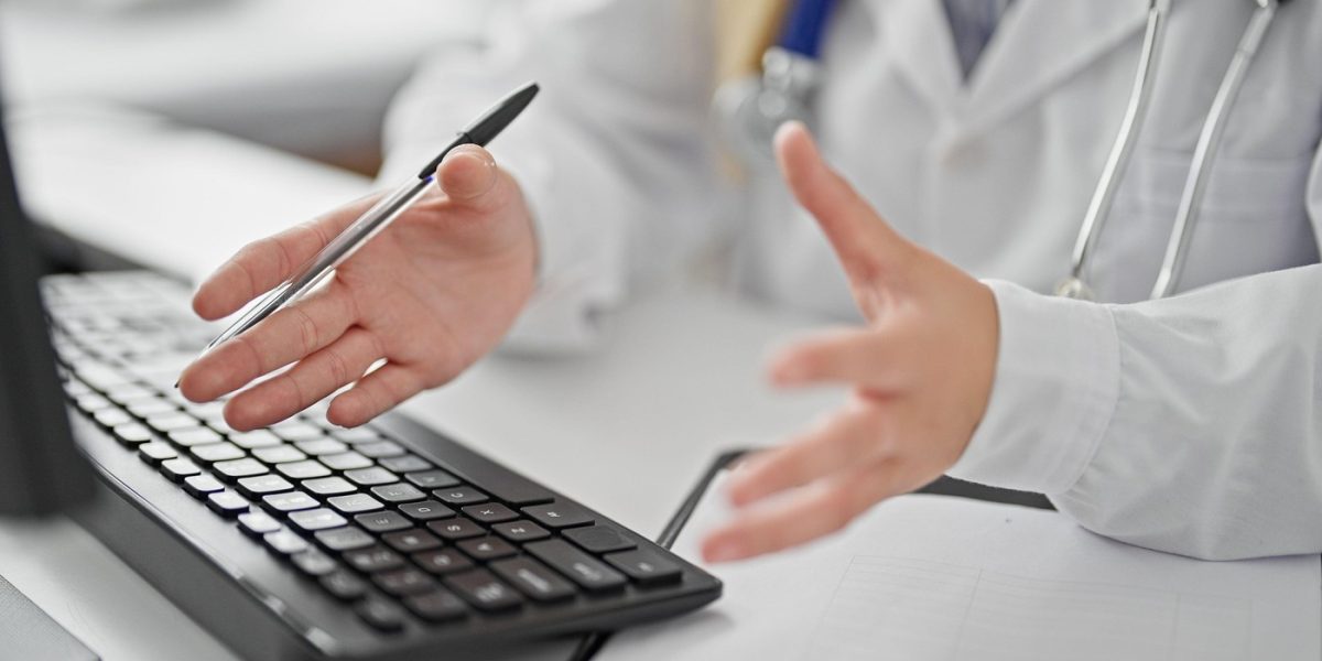 Concediul medical contează la pensie? Când se adaugă vechime în muncă