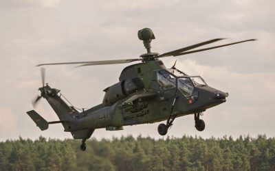 Armata SUA Desfășoară Elicoptere Apache și Tancuri Abrams în România, Semnalând Creșterea Prezenței Militare București – Statele Unite ale Americii își consolidează prezența militară în România, prin desfășurarea de elicoptere de luptă AH-64E Apache la Baza Aeriană Mihail Kogălniceanu și prin aducerea tancurilor de luptă M1A2 Abrams