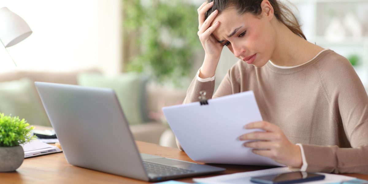 Afacerile mici, sacrificate: Statul ROMÂN amână plăți, firmele dispar