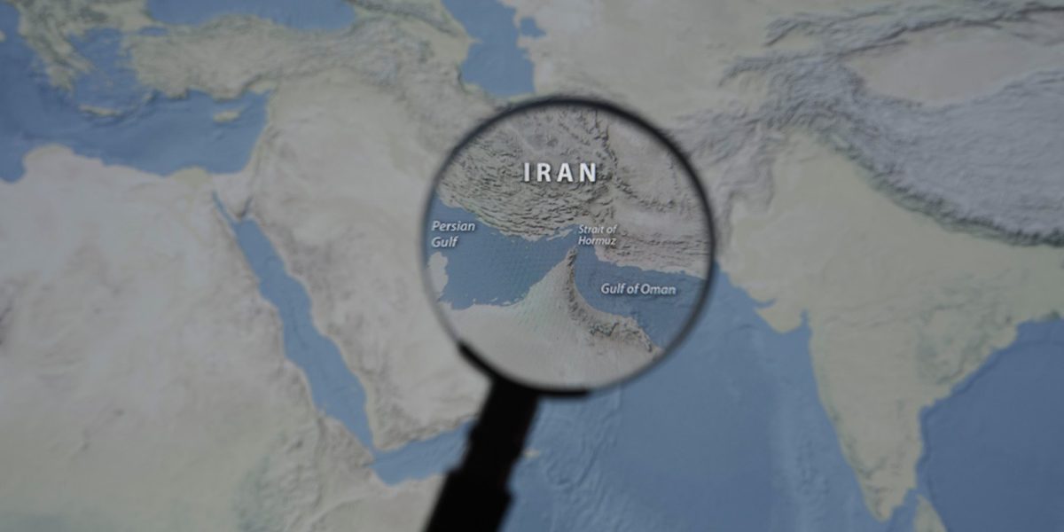 Breșe SUA în Strâmtoarea Ormuz: Nave sancționate sfidează interdicțiile