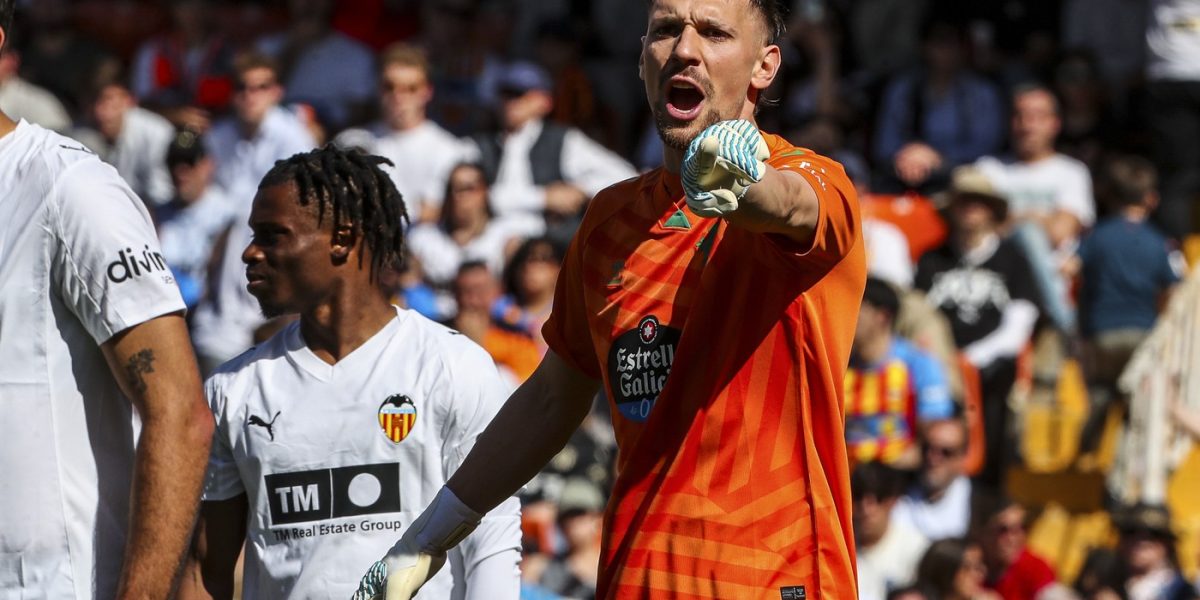 Aston Villa, aproape de semifinale în Europa League după victoria cu Bologna Aston Villa se apropie tot mai mult de semifinale în Europa League, după ce a învins pe terenul celor de la Bologna cu scorul de 3-1