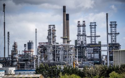 Petrolul, prăbușit de războiul cu Iranul: Lumea, 50 miliarde dolari pierderi