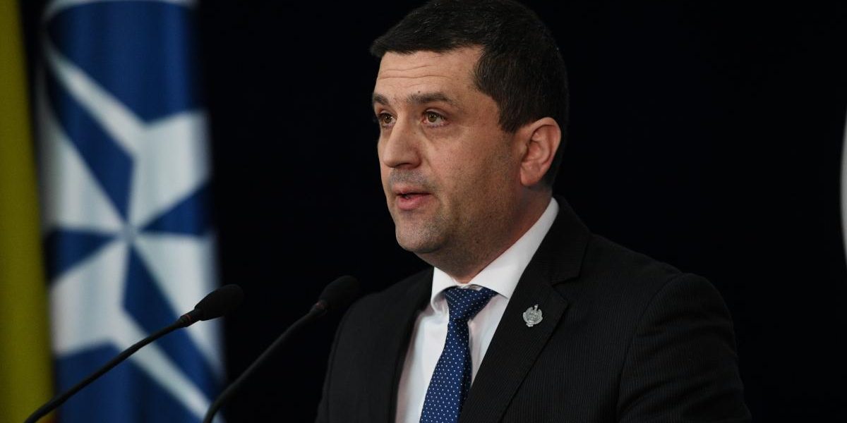 Ministrul Radu Miruță a declarat că România este protejată de rachetele iraniene, acestea urmând a fi interceptate de scutul de la Deveselu