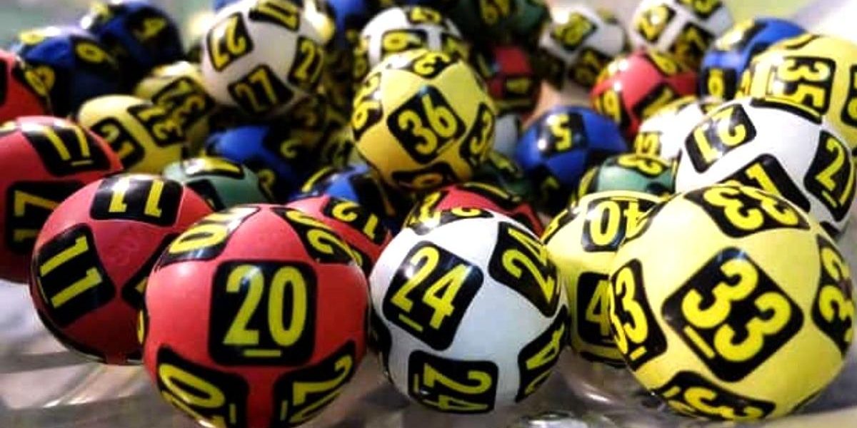 Joker și 6/49: Reporturi colosale duminică. Ultimul premiu MARE, acum doi ani