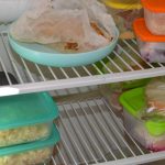 Cât rezistă mâncarea gătită în frigider? Greșelile fatale care te îmbolnăvesc