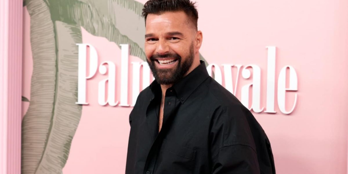 Imagini spectaculoase: Sosirea starului boricua a electrizat țara