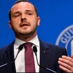 Medicii din spitalele publice, obligați să rămână la muncă pe durata programului Conform unei modificări importante a Regulamentului privind timpul de muncă, medicii din spitalele publice nu vor mai avea voie să părăsească unitatea sanitară în timpul programului de lucru