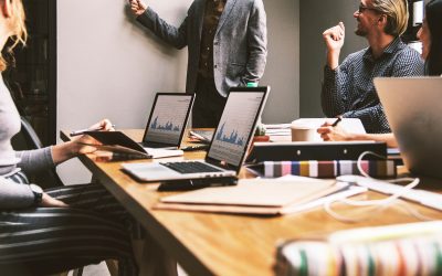 Angajatorii ignoră IA: 80% nu văd schimbări în recrutare, dar candidații vor avea competențe noi
