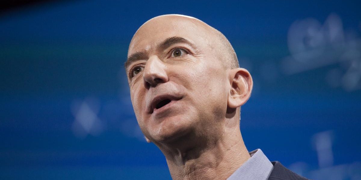 Bezos, salariu de mizilic la Amazon: Călătoriile, milioane!