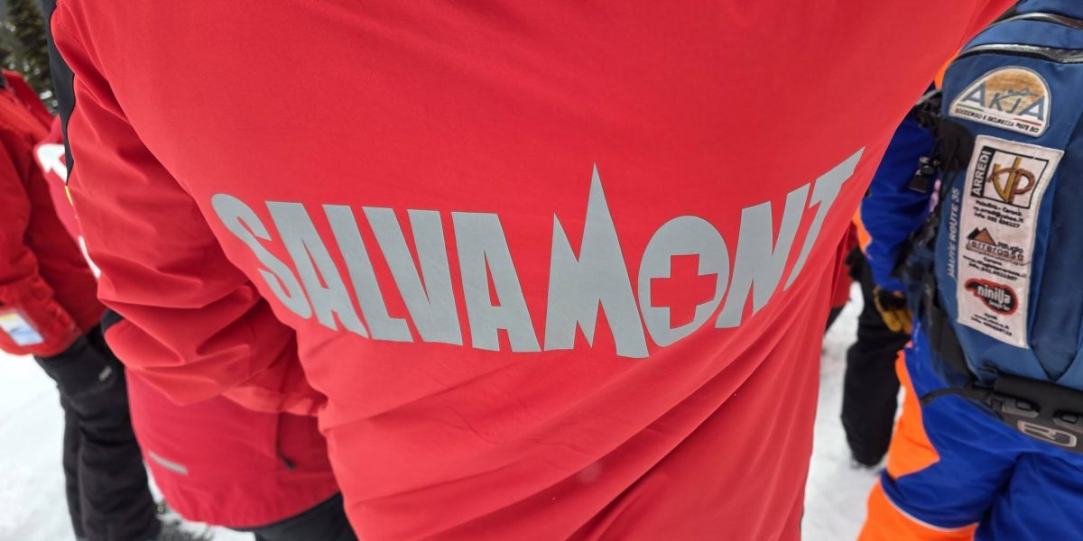 Salvamont în acțiune: Turistă accidentată în Munții Făgăraș