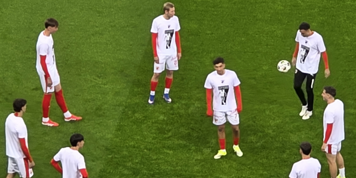 Emoție la meciul Dinamo – U Cluj: Un omagiu pentru Mircea Lucescu