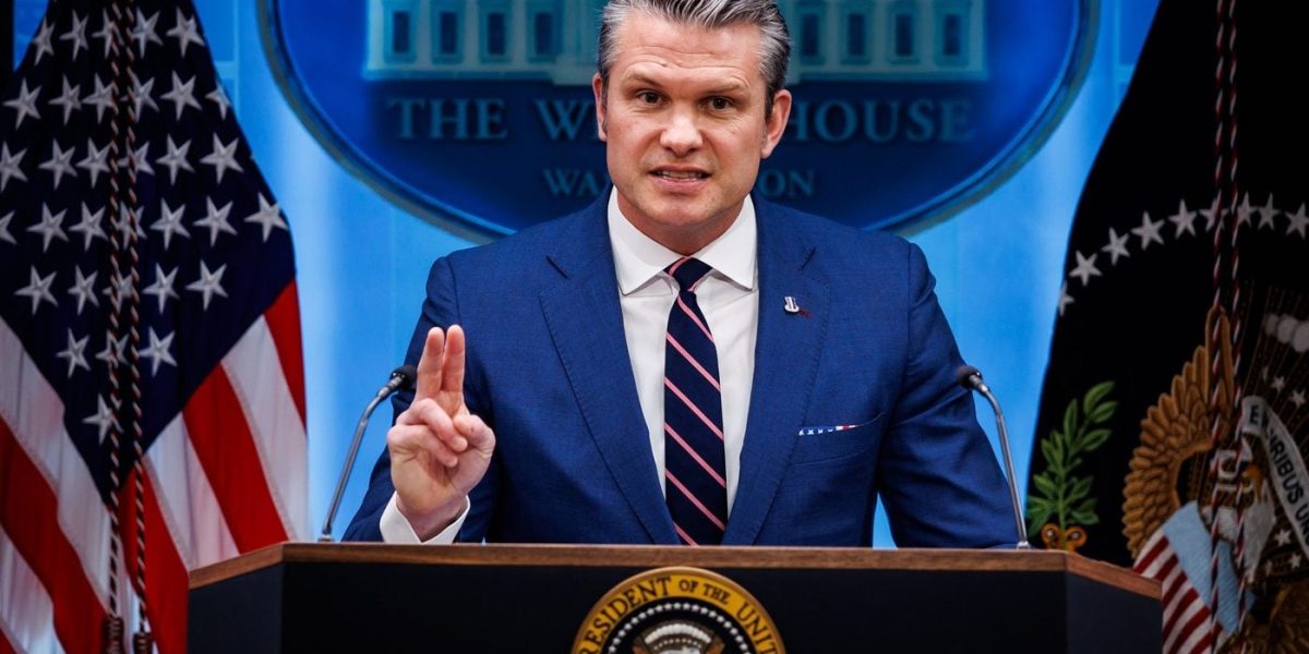 GAFA lui Hegseth: Replica din Pulp Fiction, transformată în citat biblic!