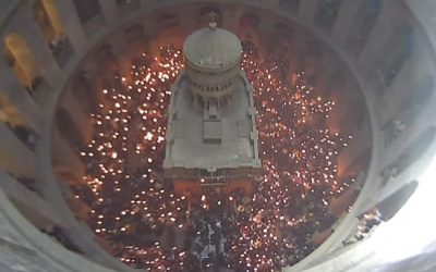 Sfânta Lumină de la Ierusalim ajunge în România: Când și unde va fi primită