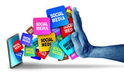 Utilizatorii de social media s-au plictisit: De ce nu mai sunt activi online?