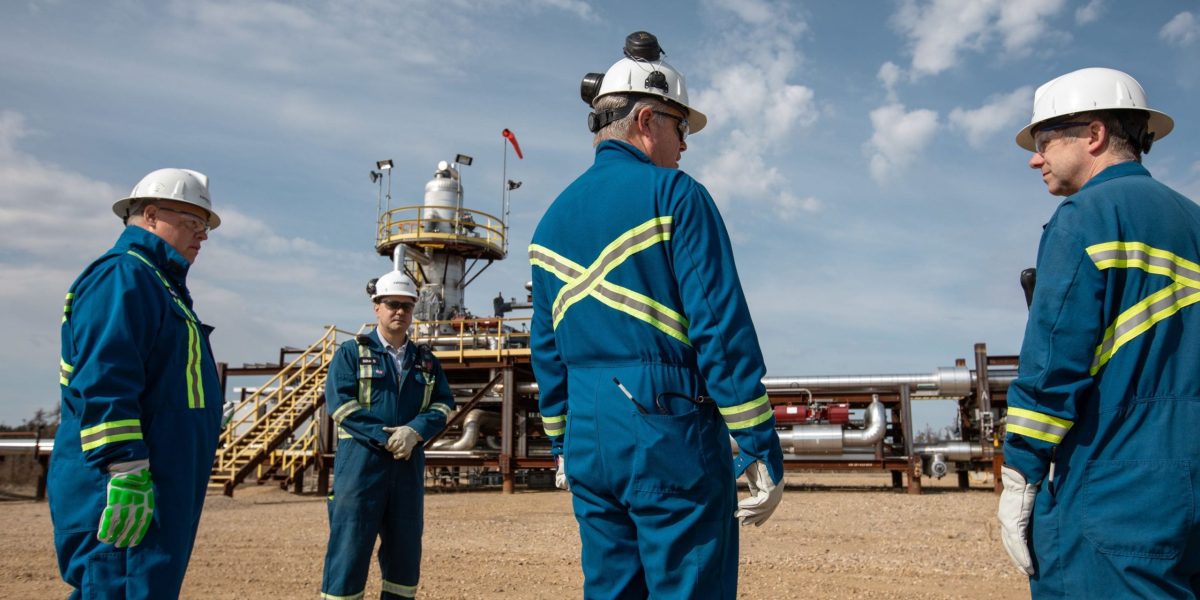 Salarii fabuloase în petrol și gaze: Cât câștigă un petrolist față de un geolog?