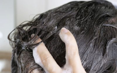 E PAȘTE! Te poți spăla pe cap? Superstiții și ce spun preoții din România