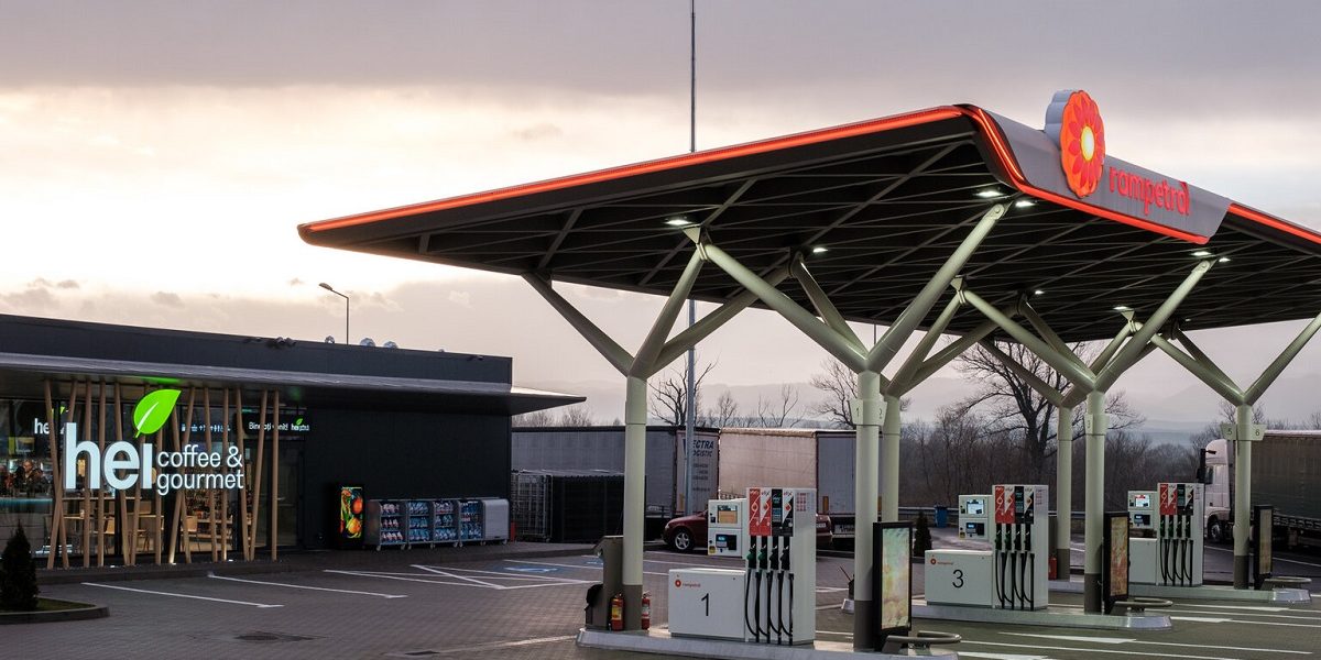 Motorina, mai ieftină azi: Rompetrol și MOL anunță reduceri