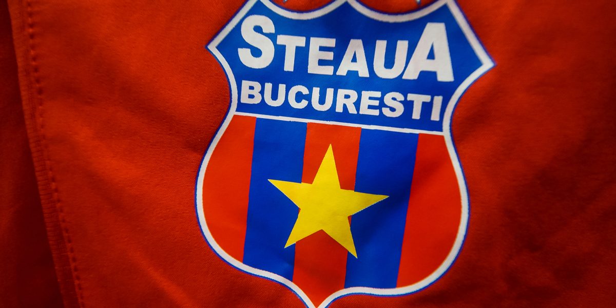 Juniorii Steaua, internați la spital după masă la Arad
