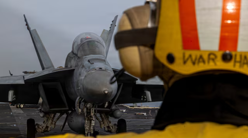 Conflictul din Orientul Mijlociu se intensifică: SUA și Israel apasă pe Iran, amenințând cu atacuri Tensiunile dintre Statele Unite ale Americii, Israel și Iran au atins un nou nivel, după ce președintele american, Donald Trump, a intensificat presiunile asupra Teheranului pentru redeschiderea Strâmtorii Ormuz