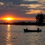 Un studio plutitor atrage tinerii britanici: Arta pe apă