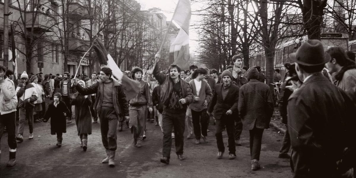 Scăderea democrației globale pare să fi încetinit, potrivit unui nou raport care indică o ușoară îmbunătățire în multe țări