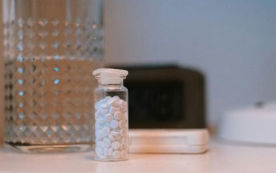 Plasticul, transformat în medicament pentru Parkinson: Cercetătorii de la Edinburgh găsesc o soluție O echipă de cercetători de la University of Edinburgh a reușit să transforme plasticul, mai exact PET-ul utilizat în ambalaje, într-un medicament esențial pentru tratarea bolii Parkinson: levodopa