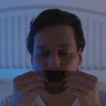 Își lipsește gura înainte de somn? Un detaliu bizar, dezvăluiri grele