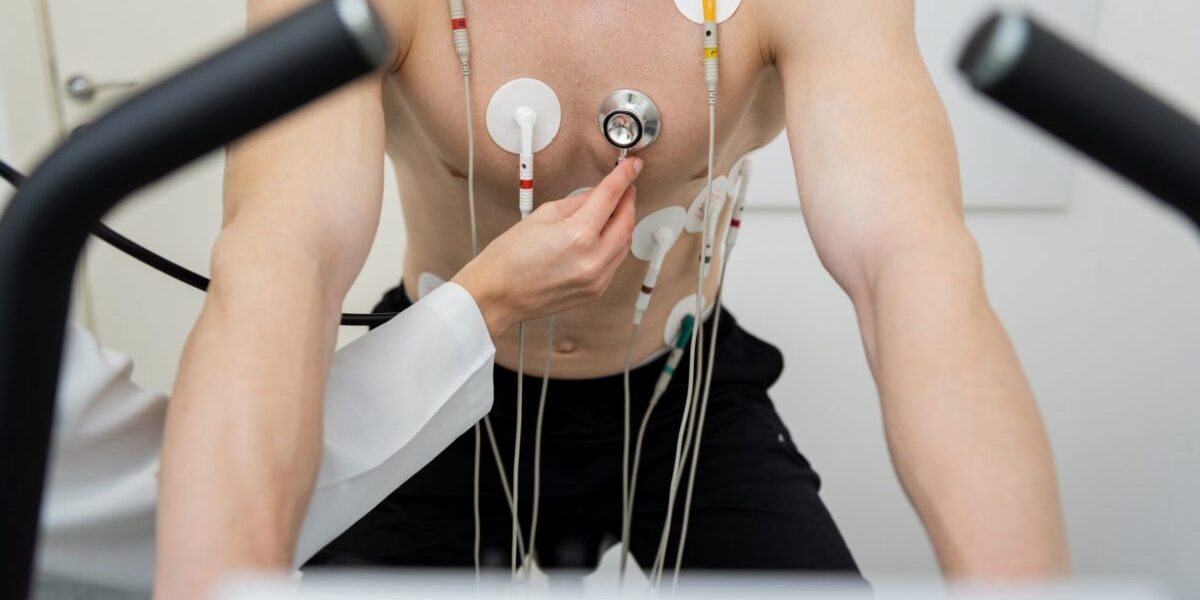 Când inima dă semne de alarmă: Ce teste salvează vieți în România