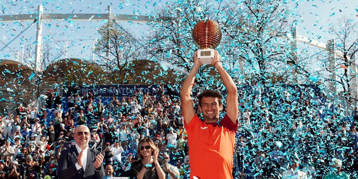 Navone cucerește Bucureștiul: Argentinianul câștigă Țiriac Open 2026 Un nou campion s-a încoronat la București! Argentinianul Mariano Navone a triumfat la Țiriac Open 2026, cucerind primul său titlu ATP
