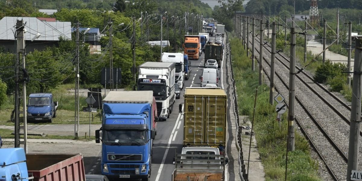 Unde ocolești blocajele: Hărți cu rute alternative pentru șoferii din București
