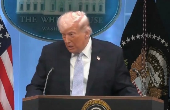 Trump, amenințări dure: Taxe vamale de 50% pentru China, dacă vinde arme Iranului