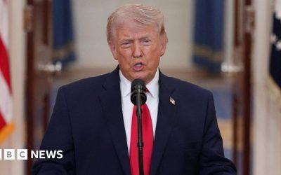 Trump amenință din nou să părăsească NATO: Ce spune și de ce nu poate face asta Fostul președinte american Donald Trump a amenințat din nou că Statele Unite ar putea părăsi Alianța Nord-Atlantică, organizația de apărare colectivă fondată după cel de-al Doilea Război Mondial
