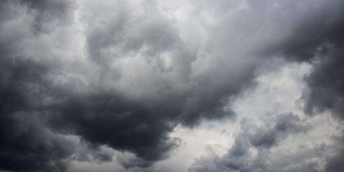 Cod galben de furtuni în Ilfov: Meteorologii avertizează