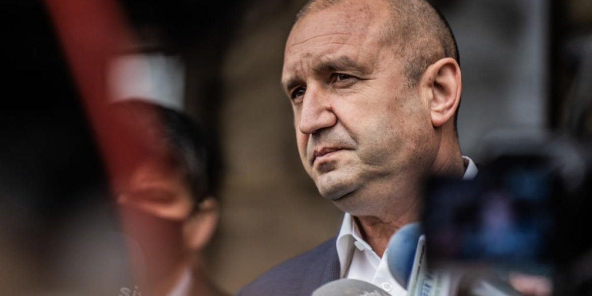Radev, noul „Orban” bulgar? Fost pilot MiG, favorit la alegerile de la Sofia