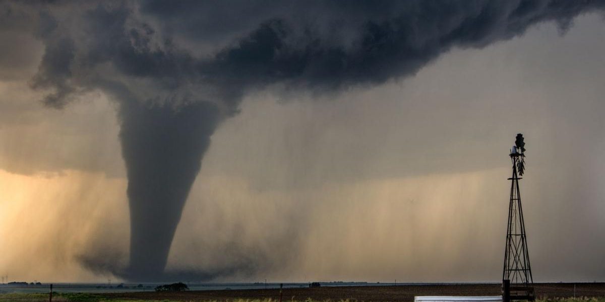 Profesor prins într-o tornadă: „Ce mod groaznic de a muri”, mărturii cutremurătoare