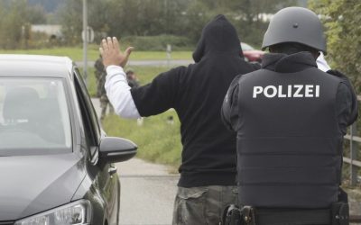 Polițiștii, șocați: Un șofer a condus kilometri buni într-o stare incredibilă