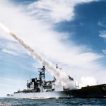 Distrugătoarele SUA intră în Strâmtoarea Ormuz: Tensiuni în creștere în Golf