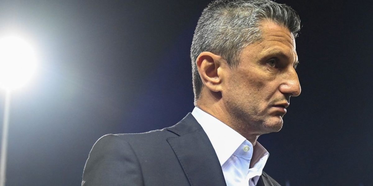Răzvan Lucescu, lovit dur la PAOK: Ce veste cruntă a primit antrenorul