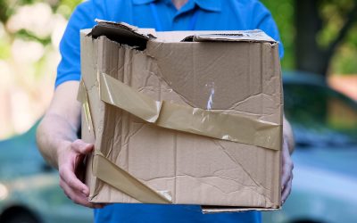 O vopsea inteligentă dezvăluie abuzurile la transportul coletelor: Cercetătorii au creat un indicator vizual al impactului O echipă de cercetători de la Universitatea Tufts din Statele Unite a dezvoltat o vopsea inovatoare care își schimbă culoarea în funcție de forța unui impact