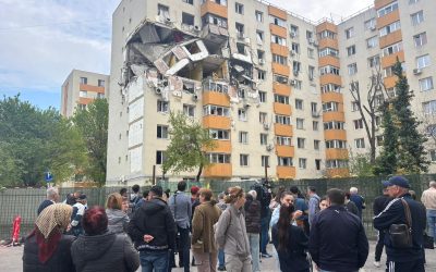 Hainele, singura avere: Un om a rămas fără nimic