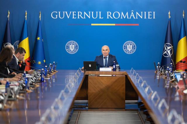 Profesori, SURPRIZĂ: 1.500 de lei PRIMĂ de carieră. Banii, investiți în cursuri